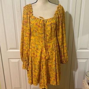 Chelsea and Violet Long Blouson Sleeve Button Tie Front Pleated Floral D…